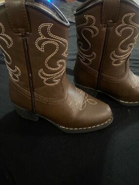 Brown Embroidered Western Boots